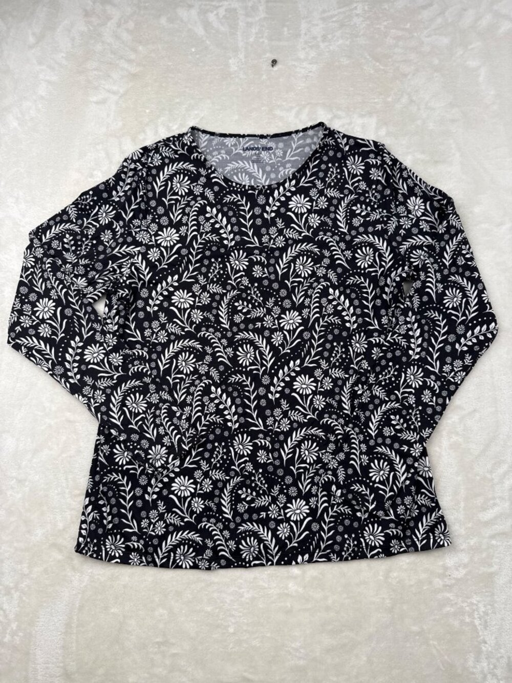 Lands End Womens Floral Black & White Long-Sleeve Lightweight Top Small